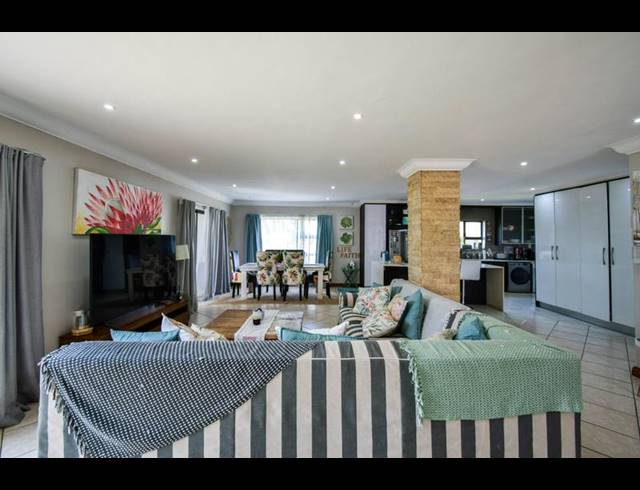 4 BEDROOM HOUSE FOR SALE IN ZAMBEZI COUNTRY ESTATE
